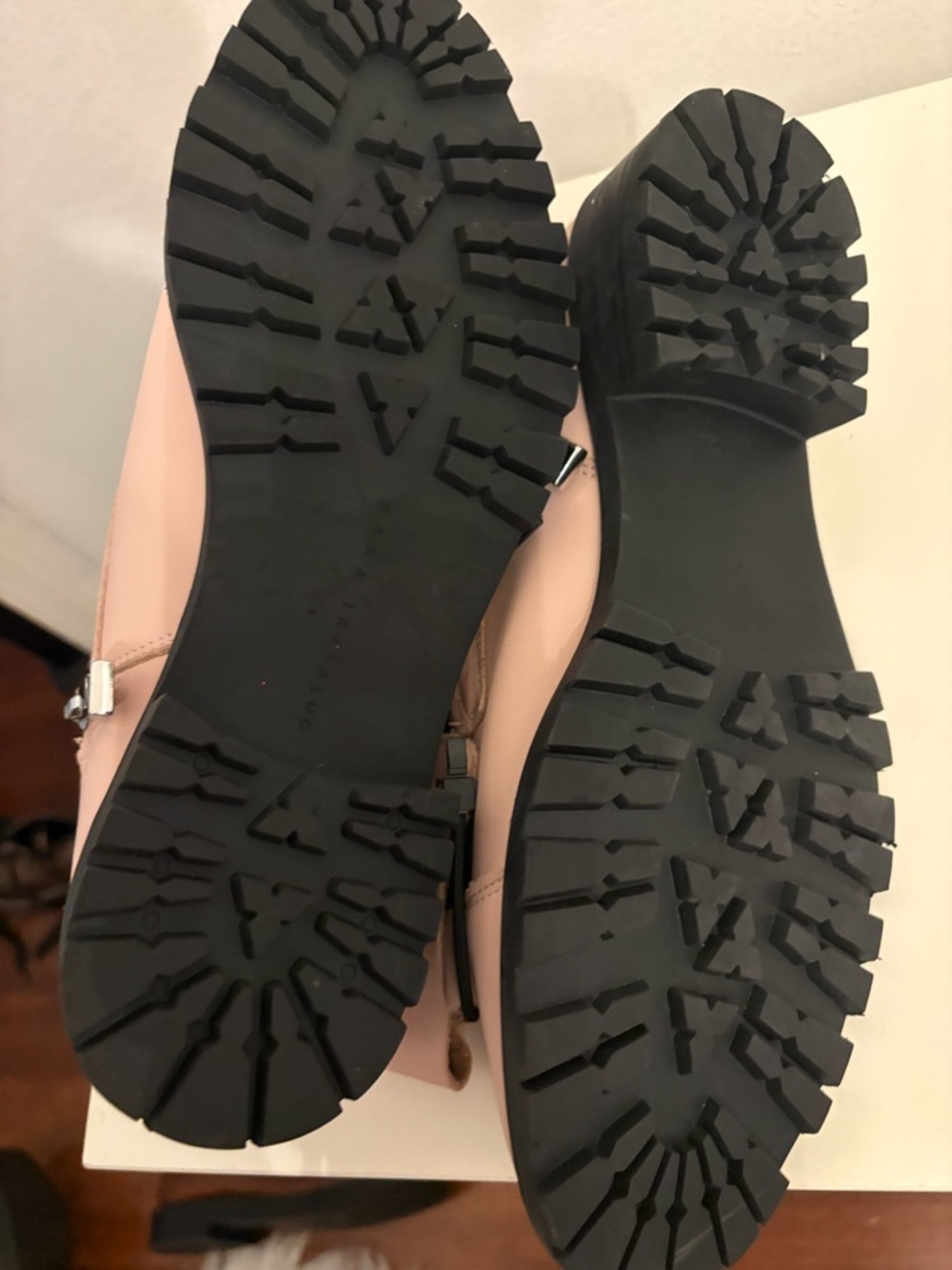 Zara Pink Leather Lace-Up Ankle Boots with Black Lug Sole - Picture 9 of 9